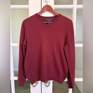 Banana Republic Men's Merino wool Deep Red V-Neck Sweater